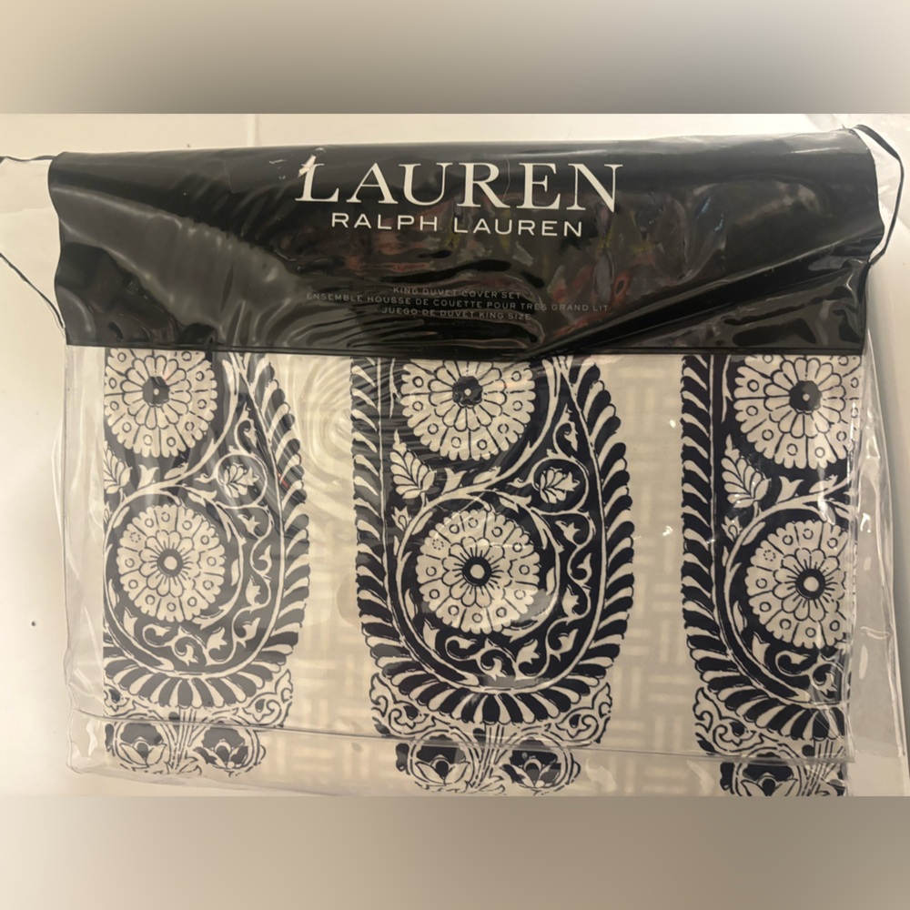 Ralph Lauren Black and White Paisley King Duvet and Shems